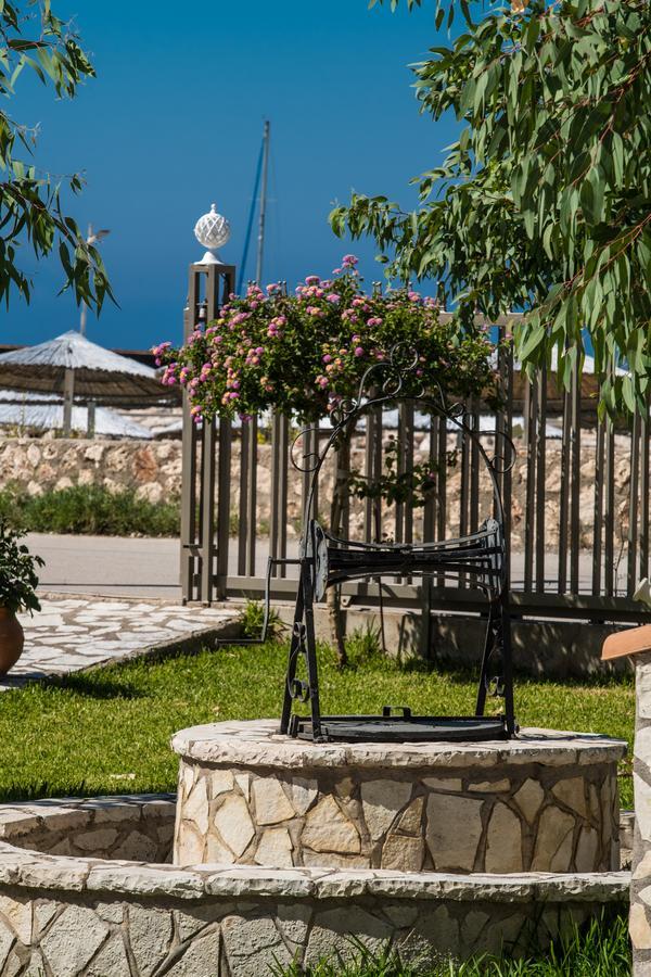 Akroyiali Resort فاسيليكي المظهر الخارجي الصورة